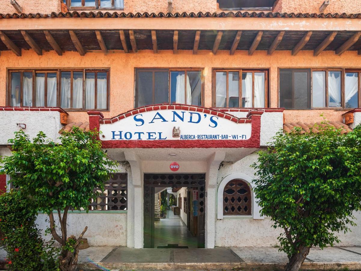 Oyo Hotel Sands Barra de Navidad Eksteriør billede